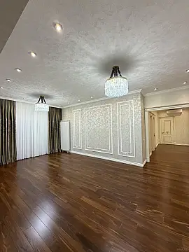 Satılır 4 otaqlı mənzil 178 m²