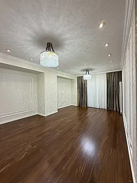 Satılır 4 otaqlı mənzil 178 m²