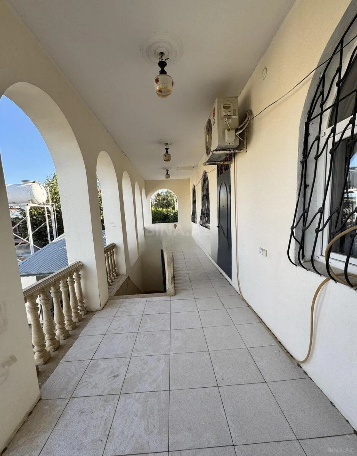 Satılır 6 otaqlı həyət evi 170 m²