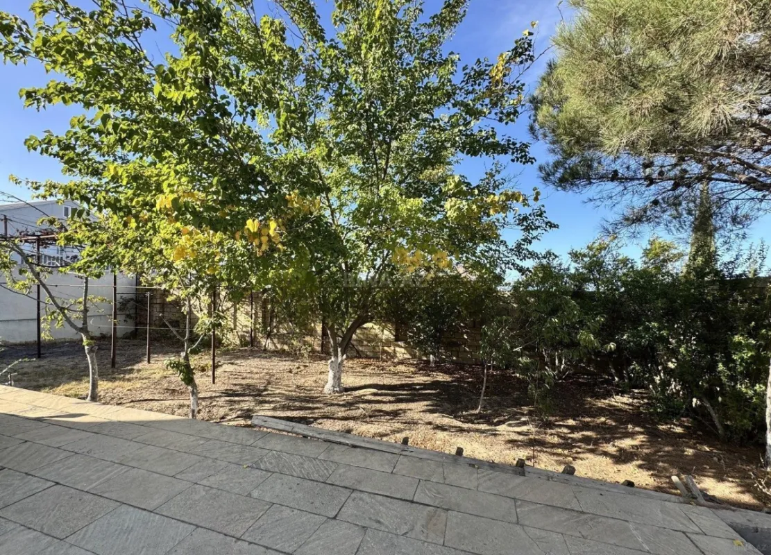 Satılır 6 otaqlı həyət evi 170 m²