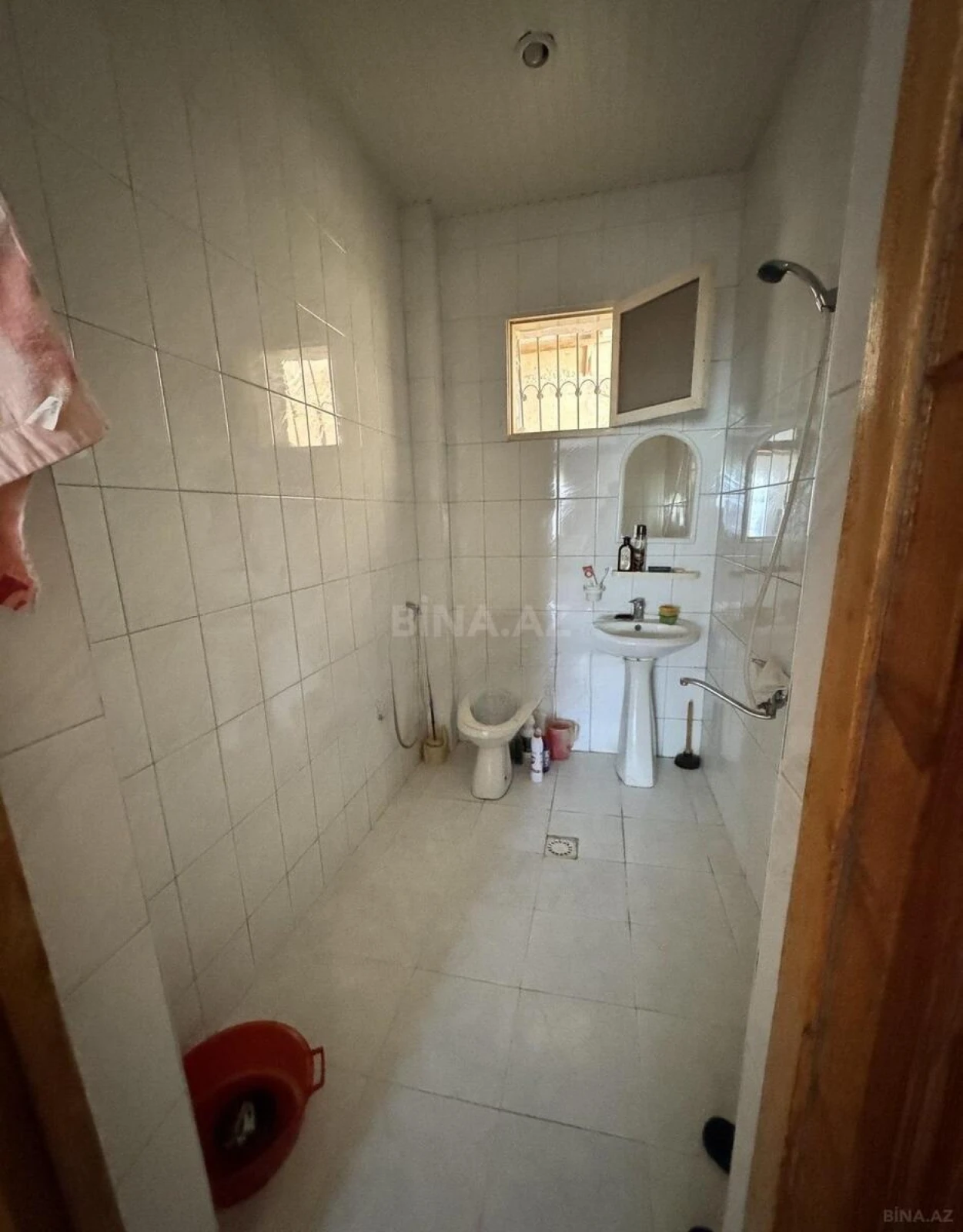 Satılır 6 otaqlı həyət evi 170 m²