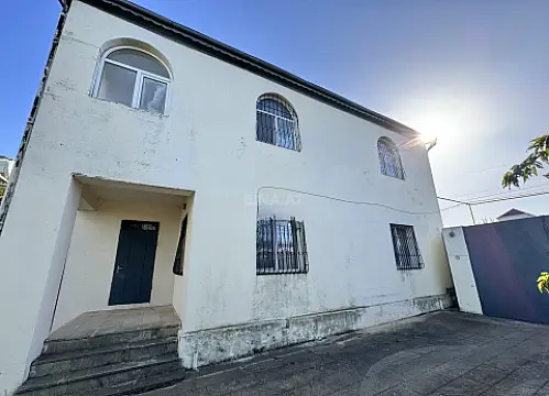 Satılır 6 otaqlı həyət evi 170 m²