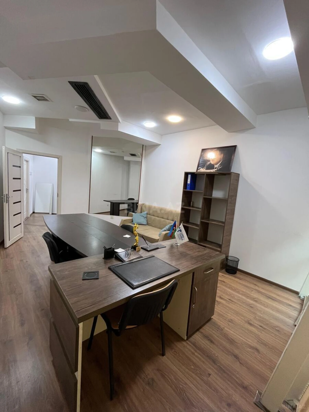 Kirayə verilir 1 otaqlı ofis 17 m²