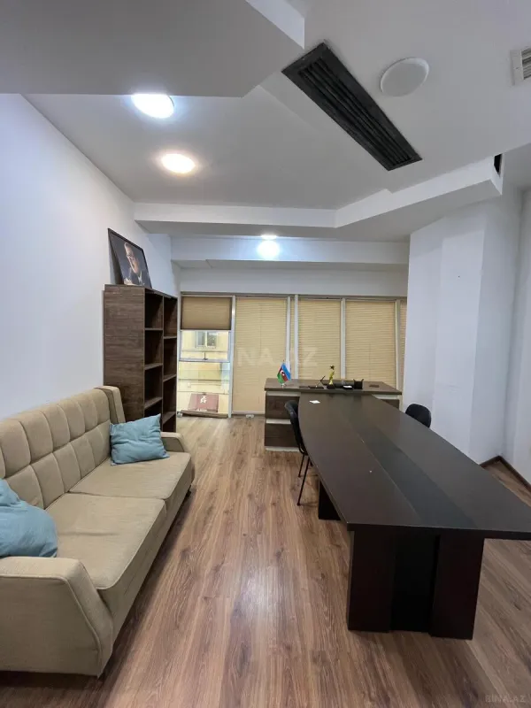 Kirayə verilir 1 otaqlı ofis 17 m²