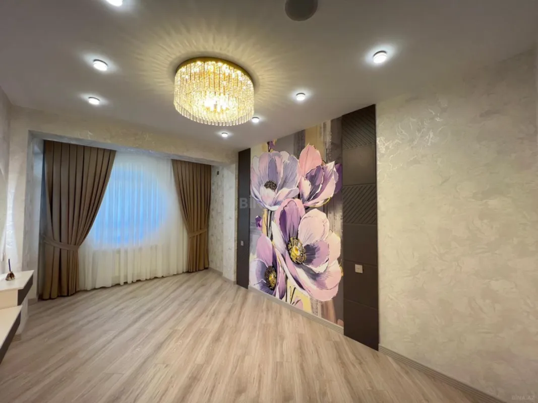 Satılır 3 otaqlı mənzil 110 m²