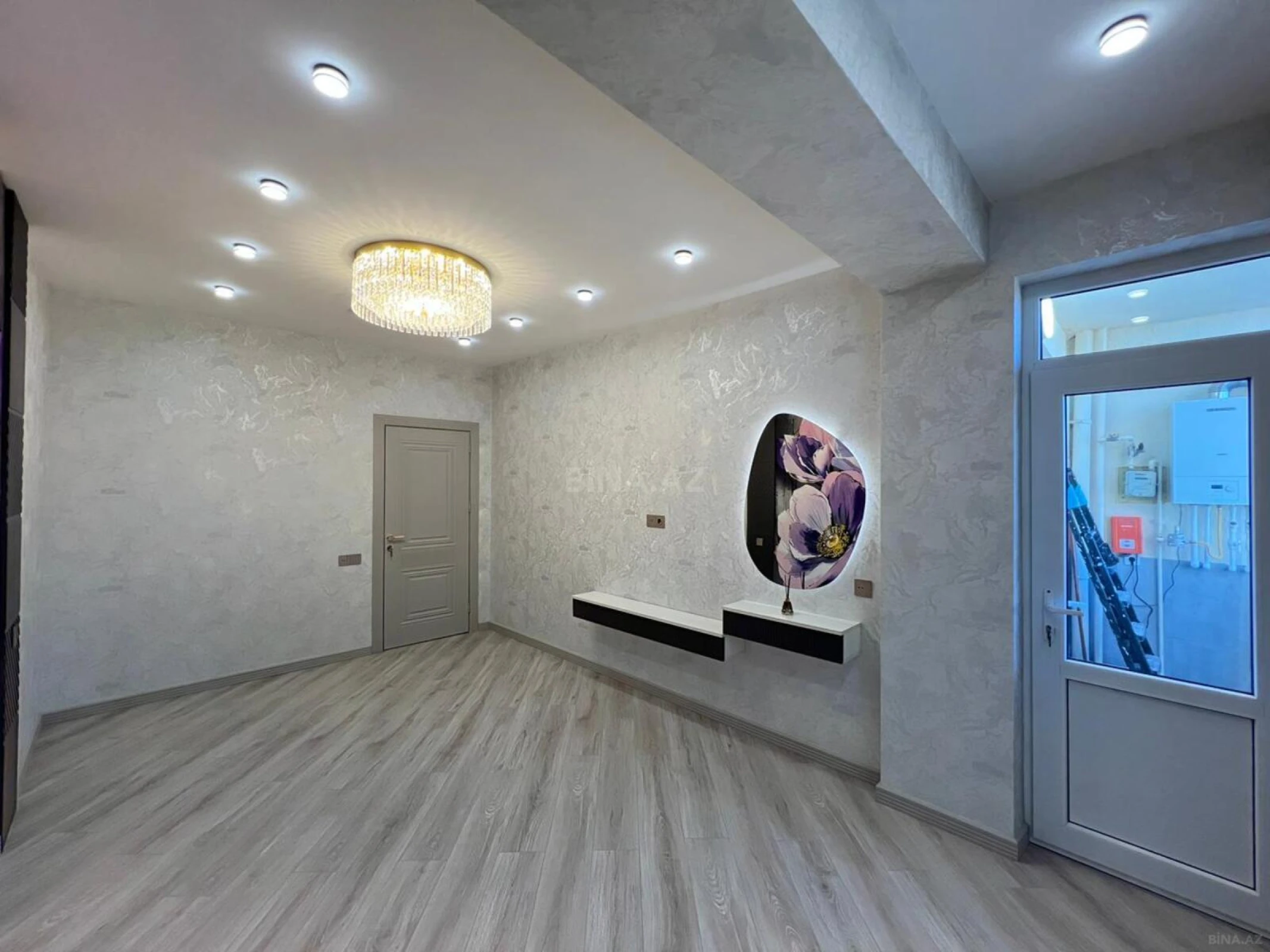 Satılır 3 otaqlı mənzil 110 m²
