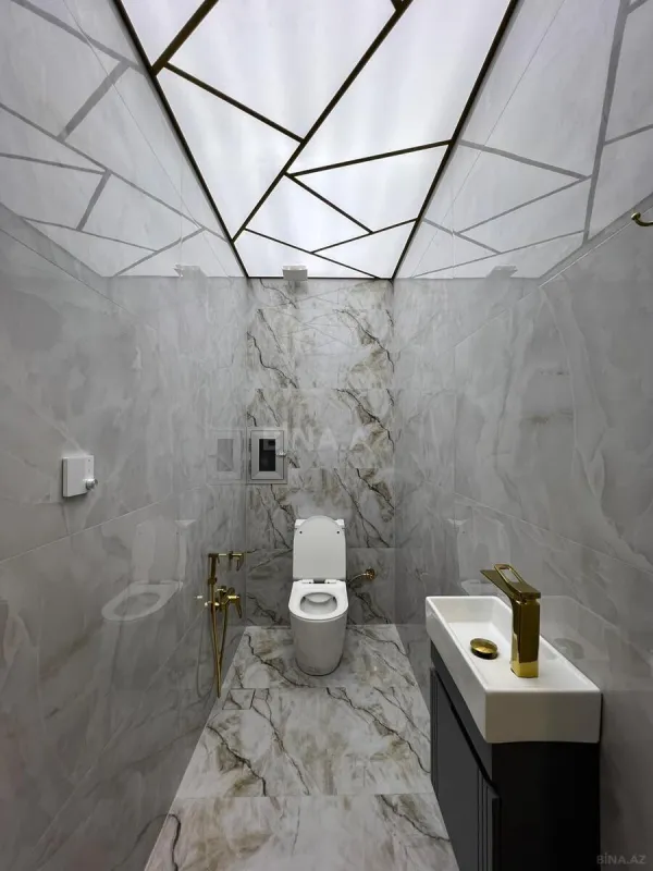 Satılır 3 otaqlı mənzil 110 m²