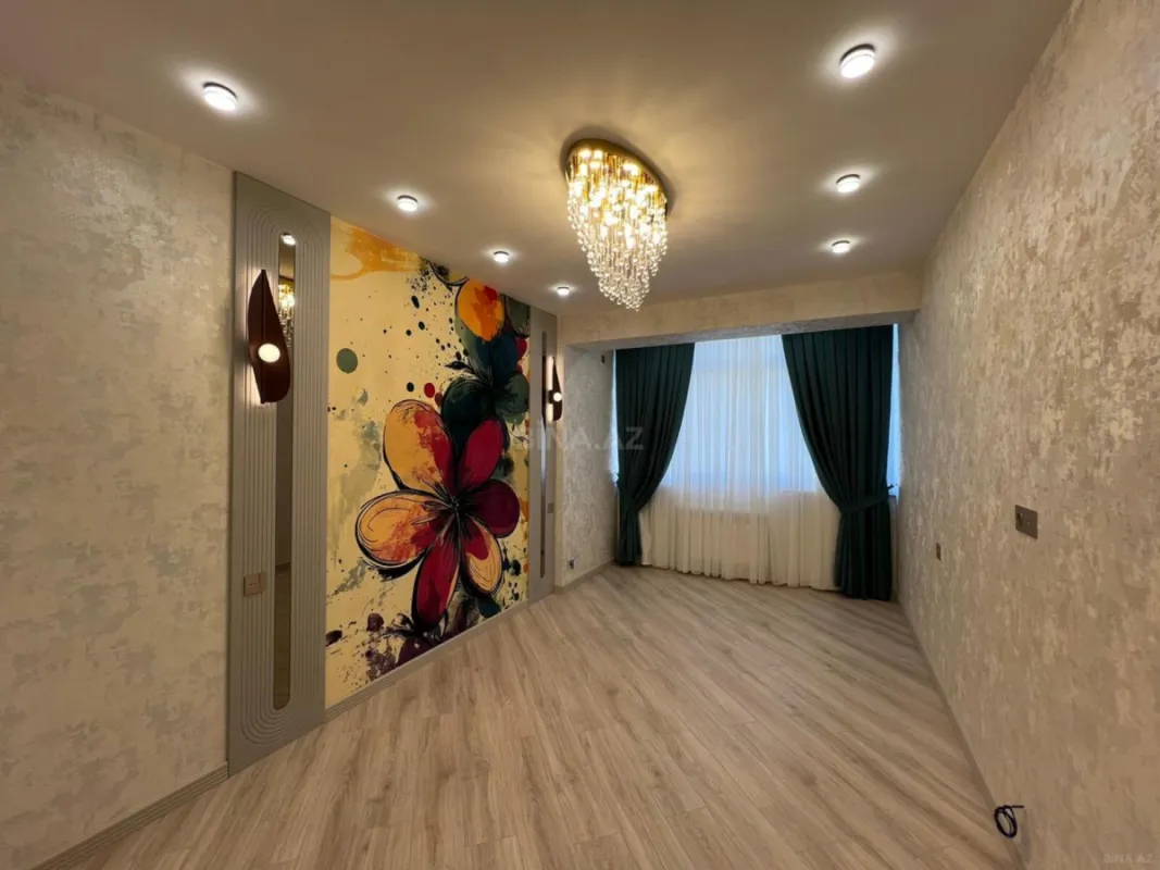 Satılır 3 otaqlı mənzil 110 m²