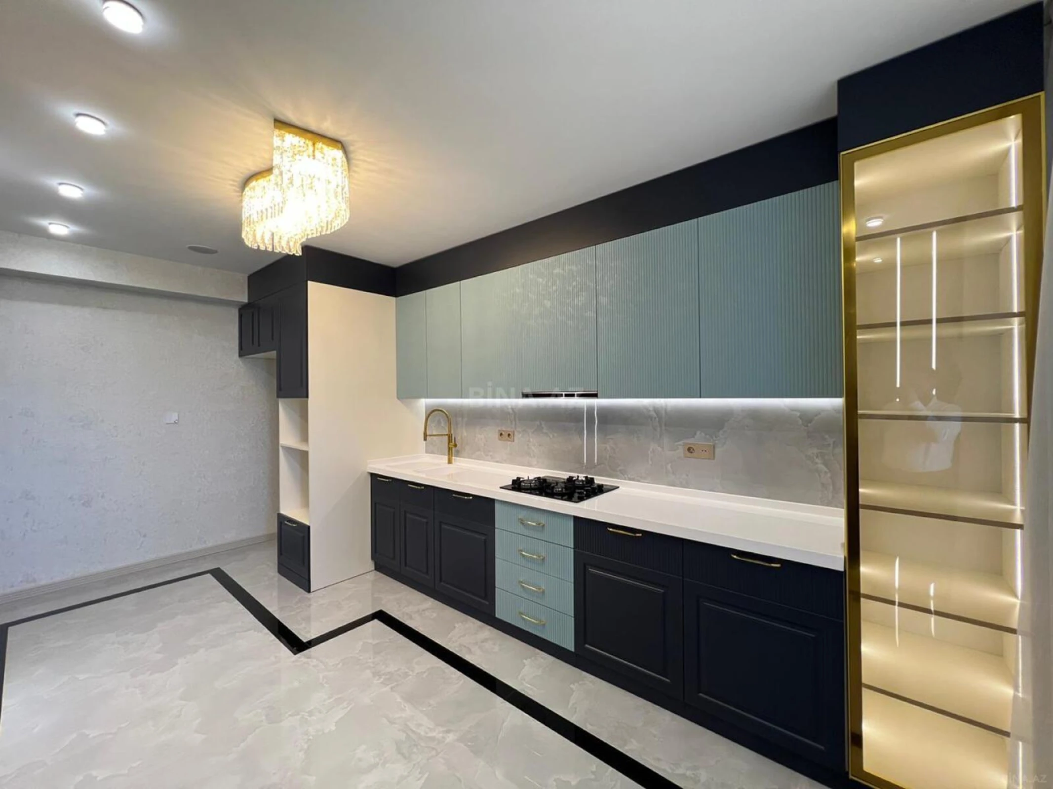 Satılır 3 otaqlı mənzil 110 m²