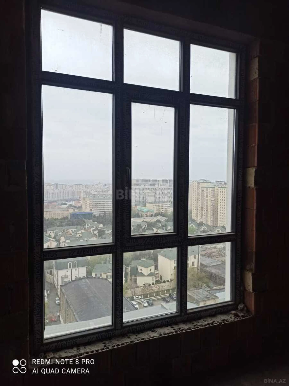 Satılır 3 otaqlı mənzil 150 m²