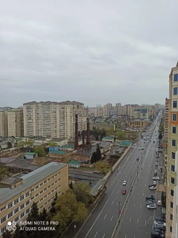 Satılır 3 otaqlı mənzil 150 m²