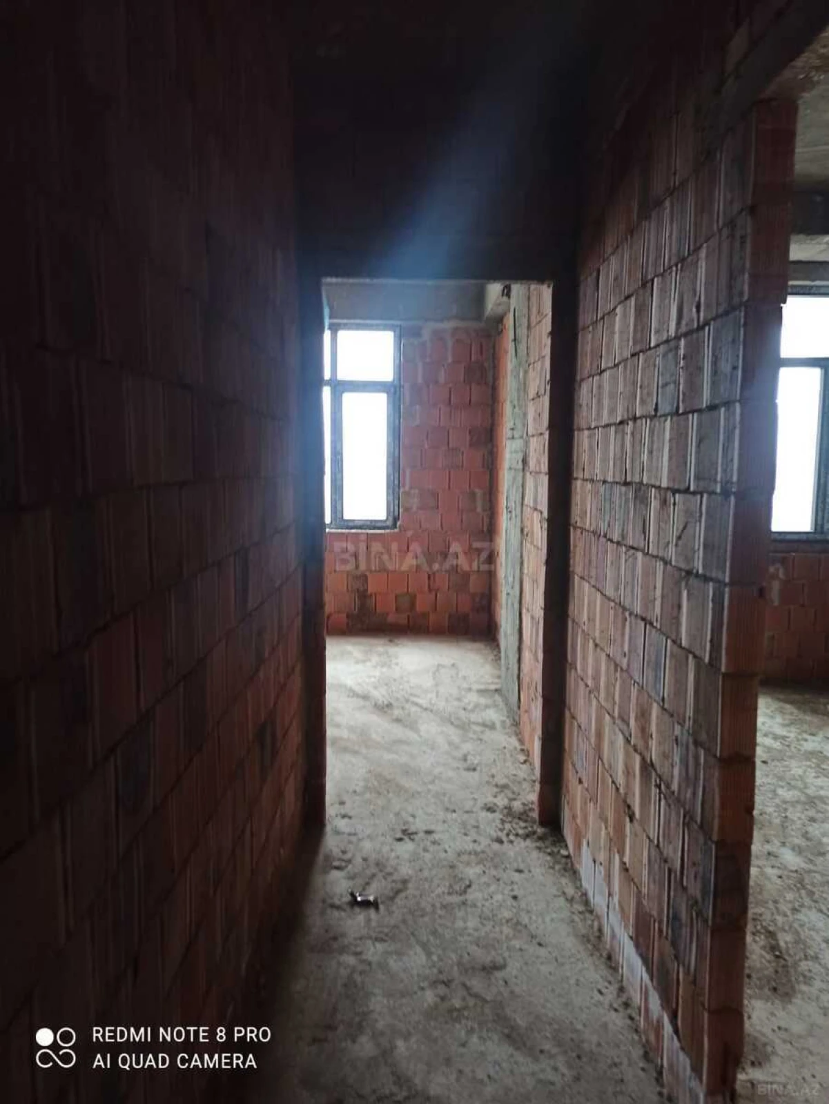 Satılır 3 otaqlı mənzil 150 m²