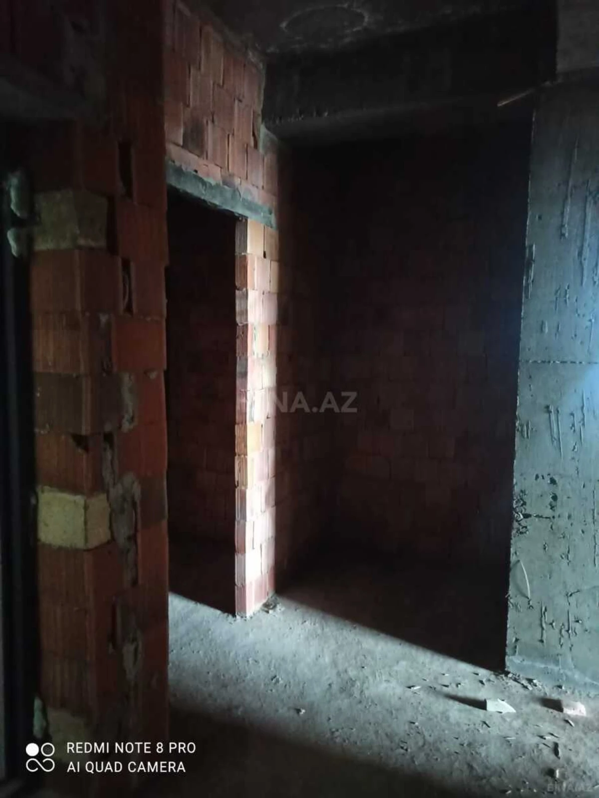 Satılır 3 otaqlı mənzil 150 m²