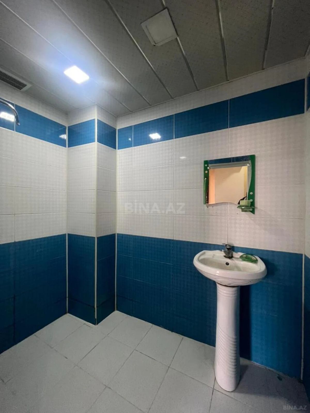 Kirayə verilir 2 otaqlı mənzil 56 m²
