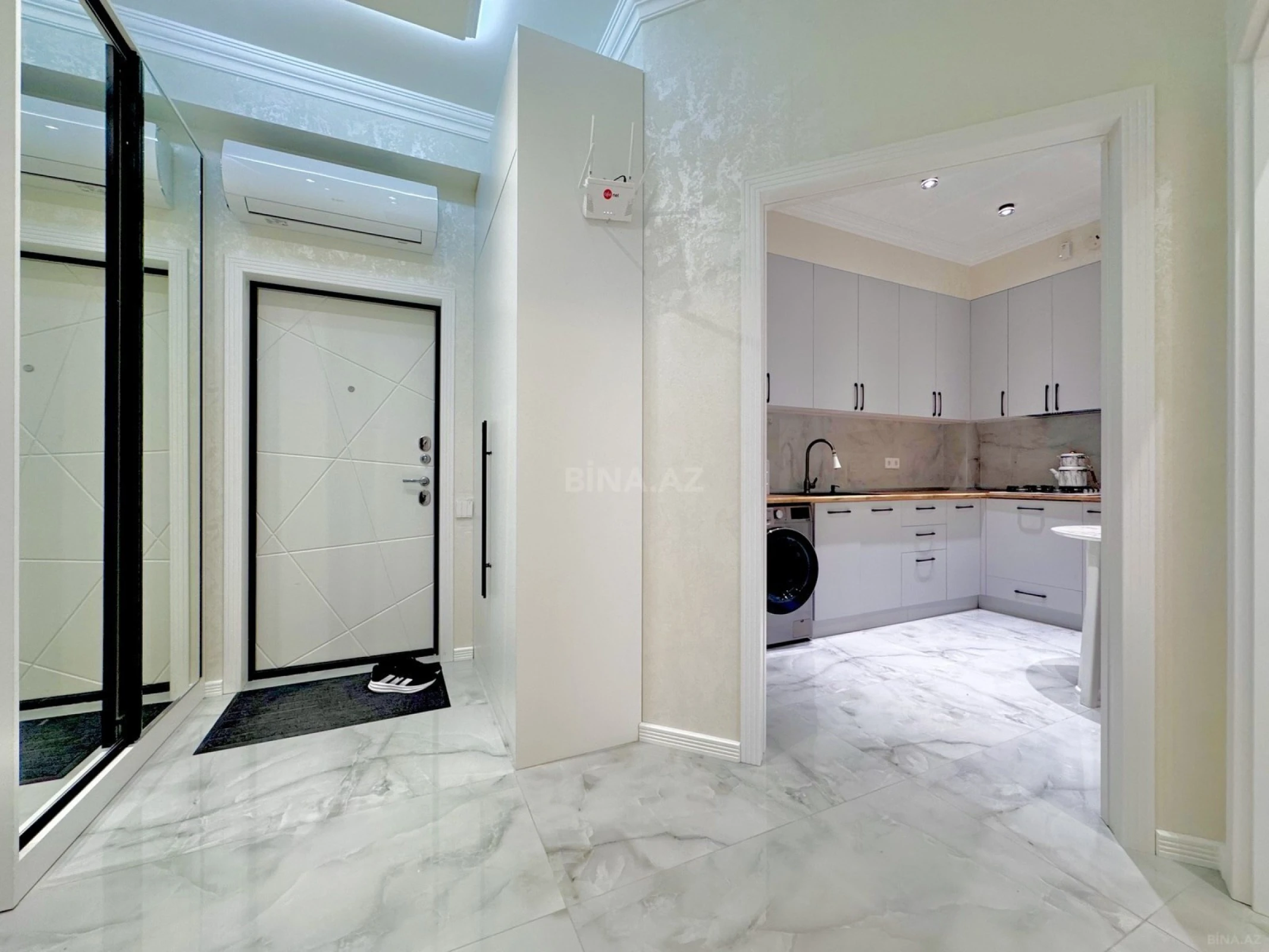 Satılır 2 otaqlı mənzil 70 m²