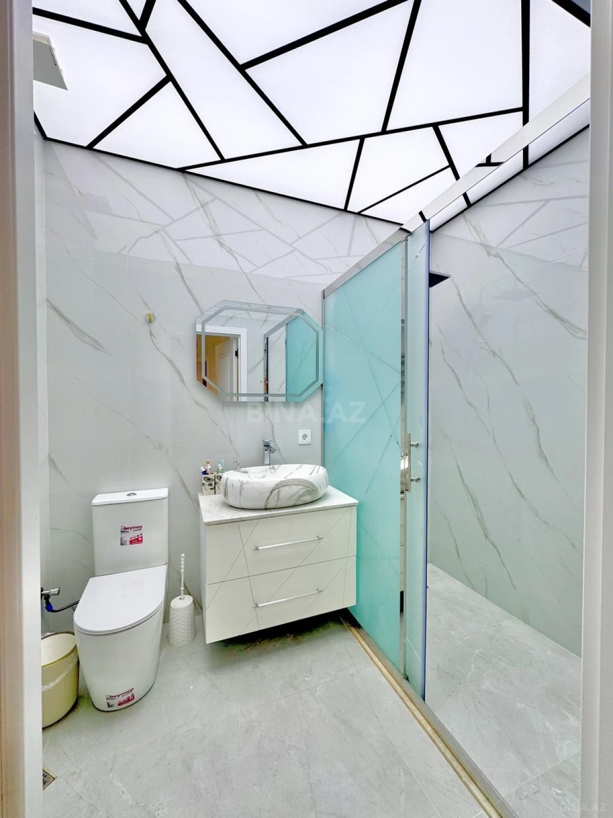 Satılır 2 otaqlı mənzil 70 m²