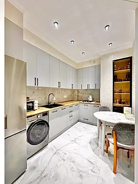 Satılır 2 otaqlı mənzil 70 m²