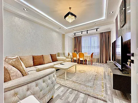 Satılır 2 otaqlı mənzil 70 m²