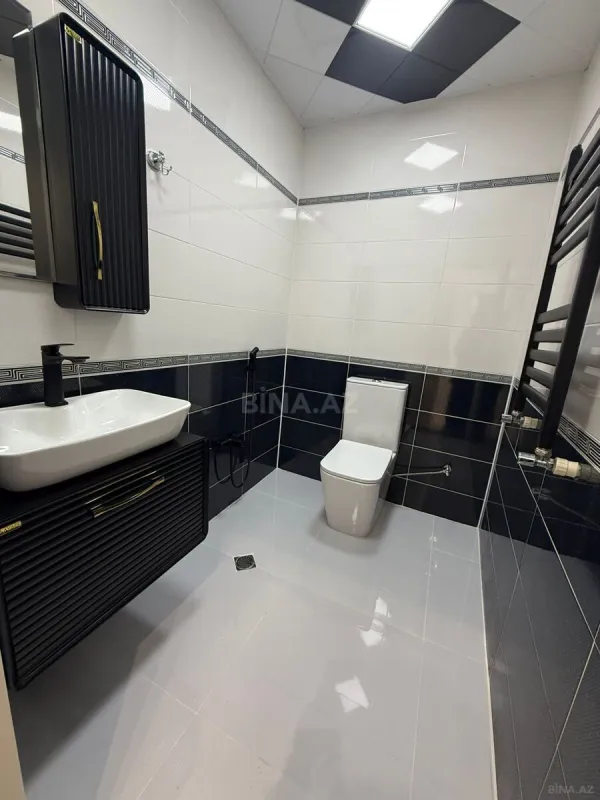 Satılır 3 otaqlı mənzil 105 m²