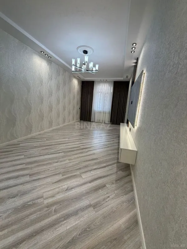 Satılır 3 otaqlı mənzil 105 m²