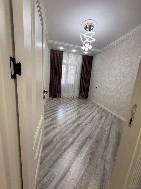 Satılır 3 otaqlı mənzil 105 m²