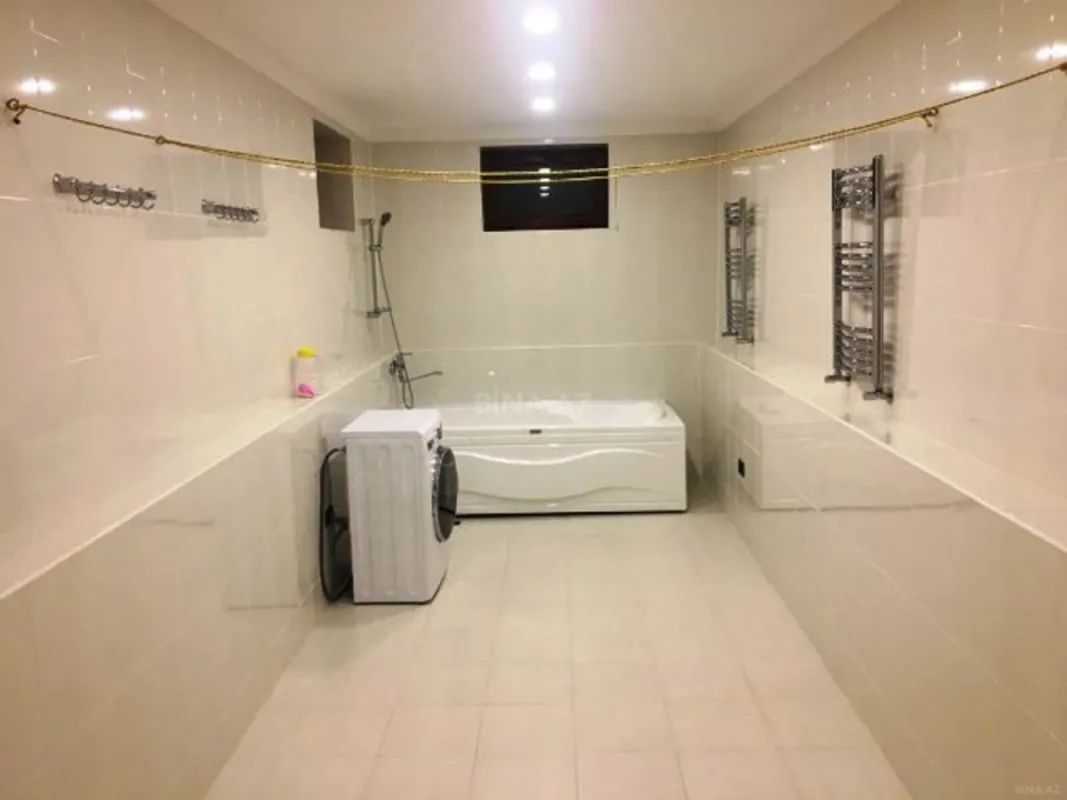 Kirayə verilir 8 otaqlı həyət evi 700 m²