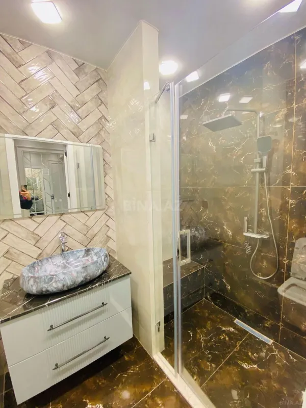 Satılır 2 otaqlı mənzil 66 m²