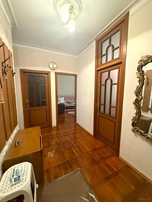 Satılır 4 otaqlı mənzil 115 m²