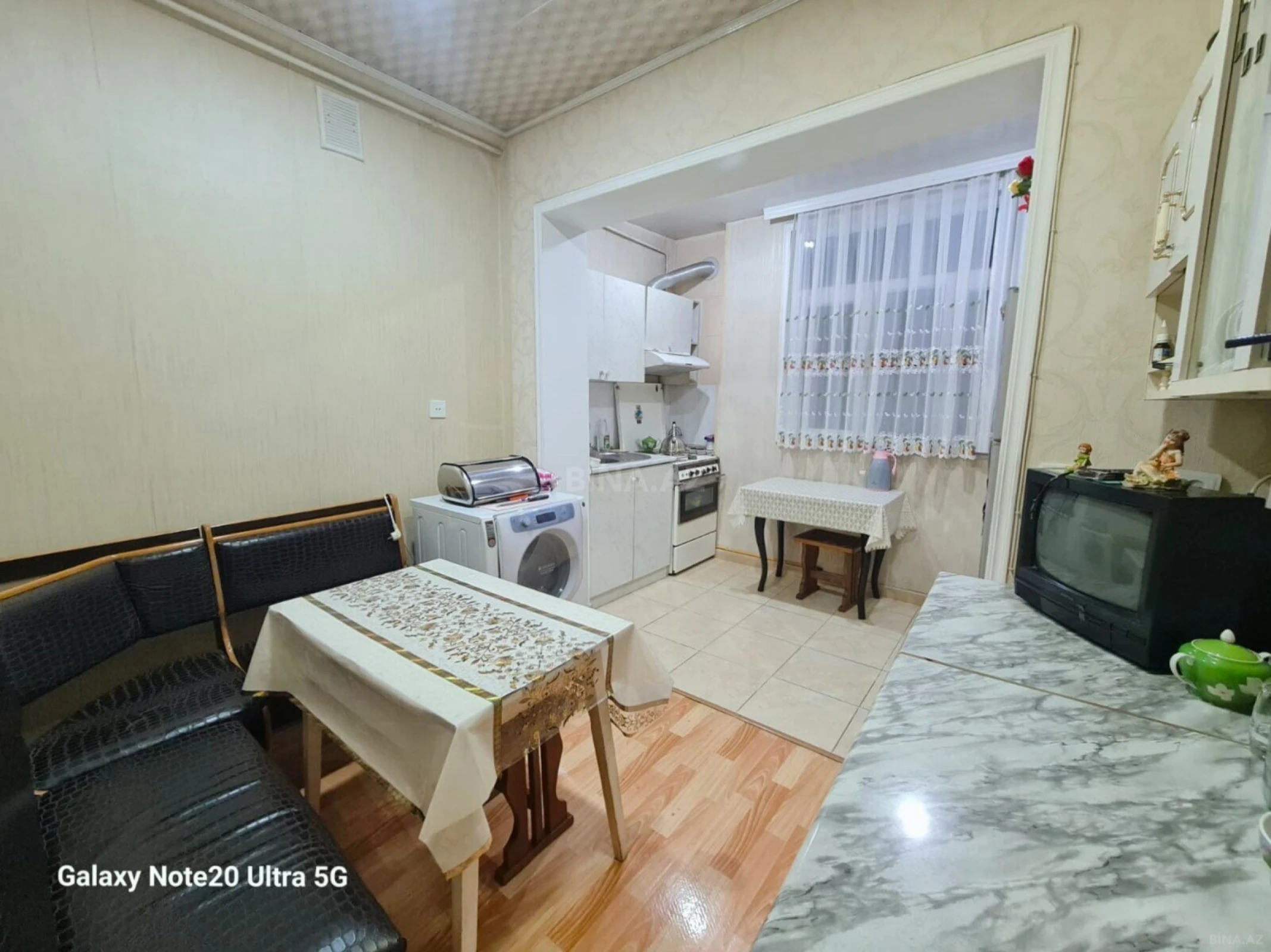 Satılır 4 otaqlı mənzil 115 m²