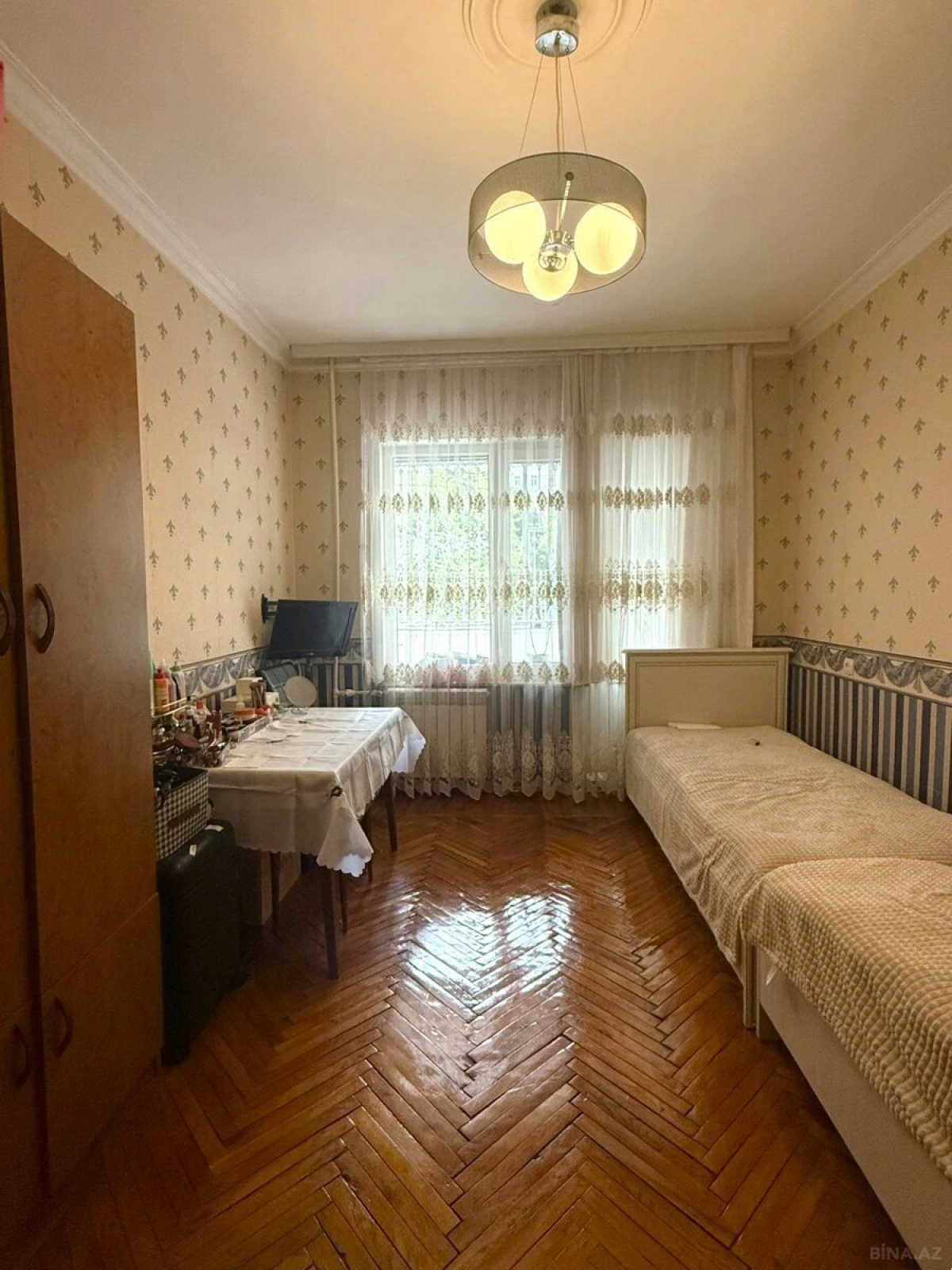 Satılır 4 otaqlı mənzil 115 m²