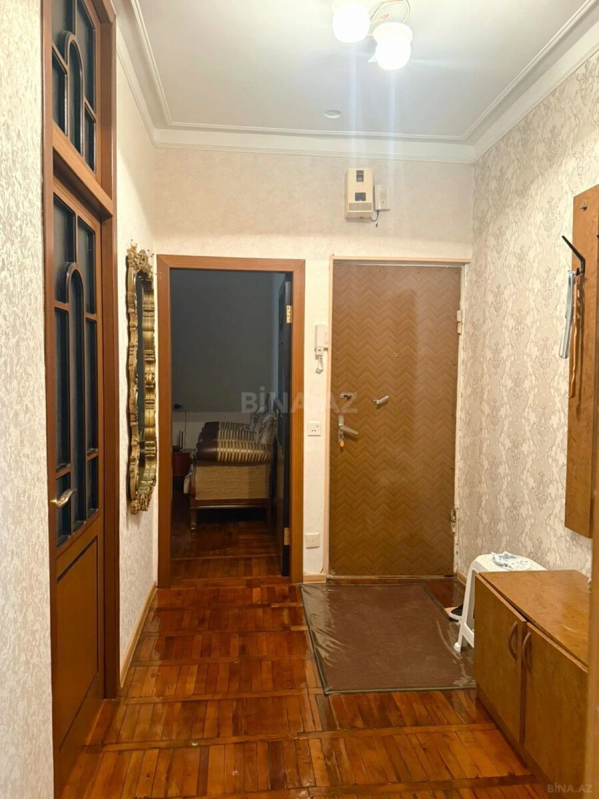Satılır 4 otaqlı mənzil 115 m²