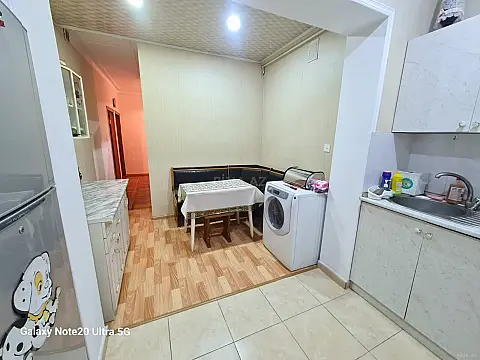 Satılır 4 otaqlı mənzil 115 m²