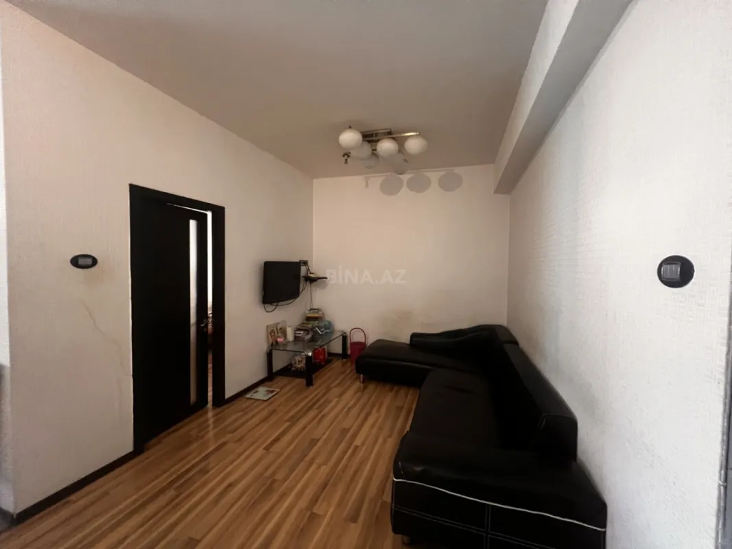 Satılır 2 otaqlı mənzil 61 m²