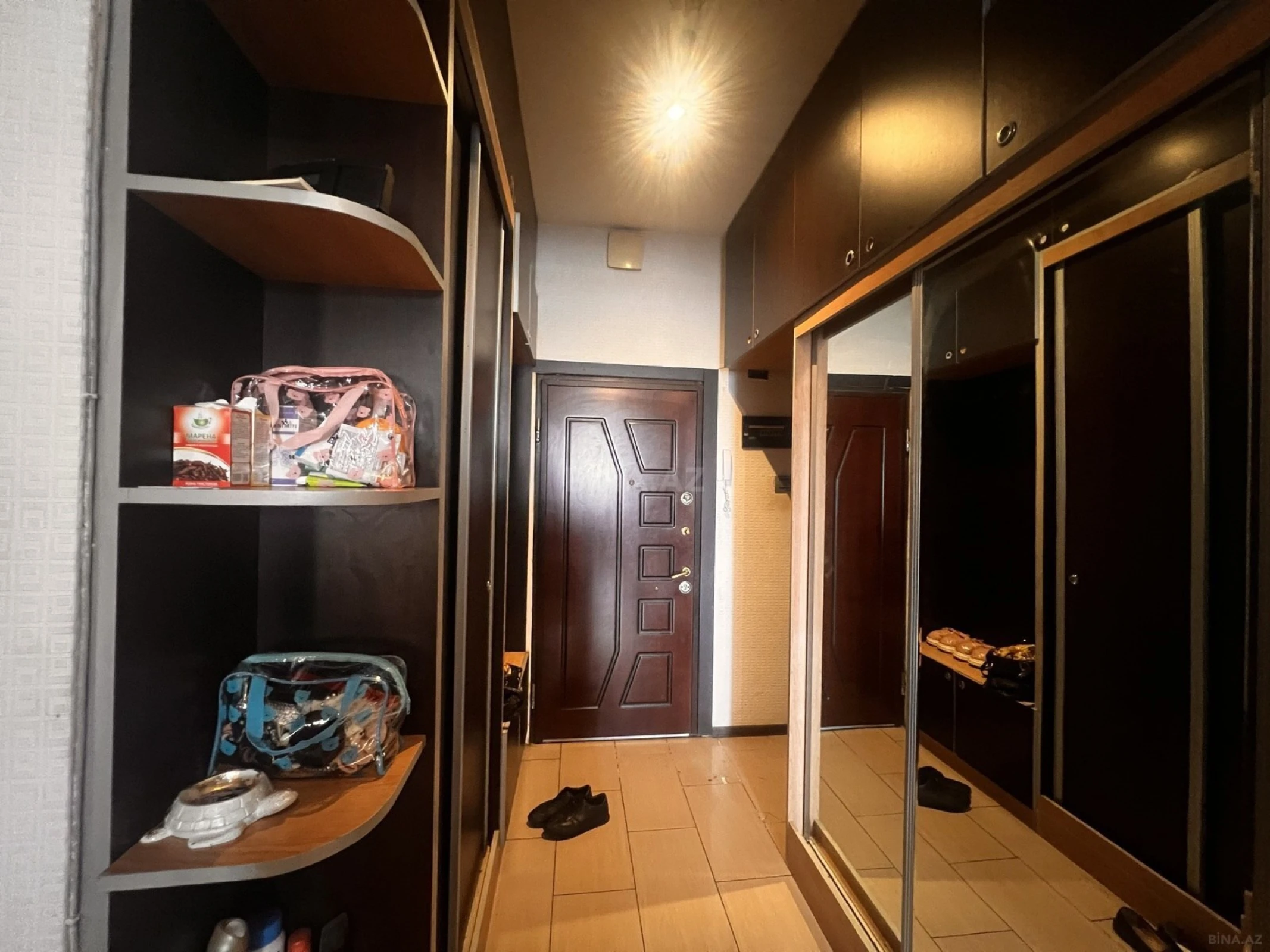 Satılır 2 otaqlı mənzil 61 m²