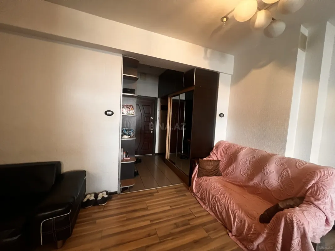 Satılır 2 otaqlı mənzil 61 m²