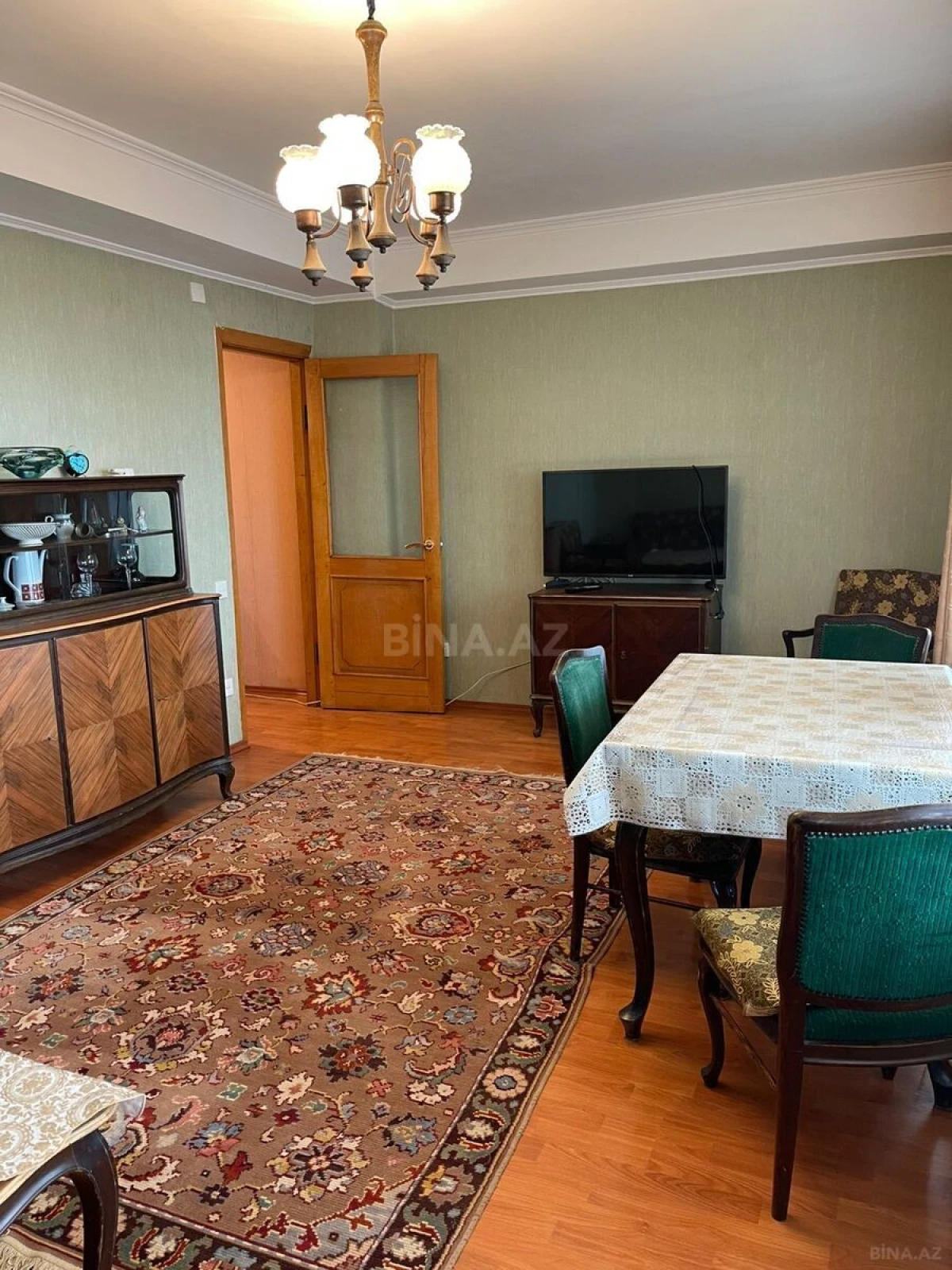 Kirayə verilir 2 otaqlı mənzil 70 m²