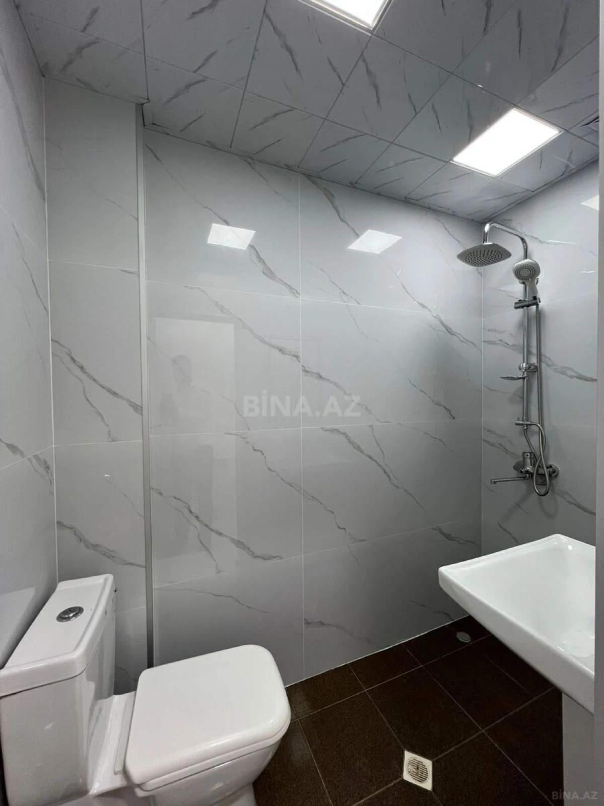 Satılır 2 otaqlı mənzil 56 m²