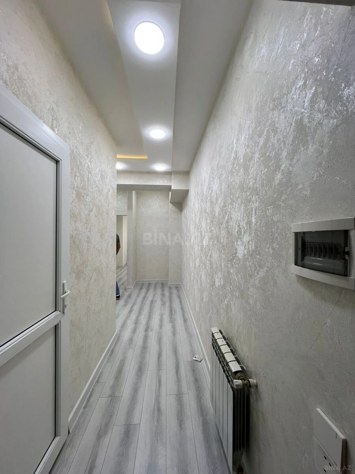 Satılır 2 otaqlı mənzil 56 m²