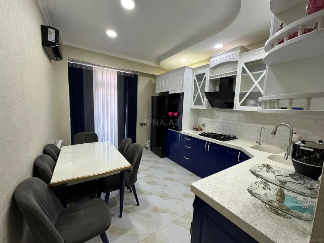 Kirayə verilir 2 otaqlı mənzil 100.4 m²