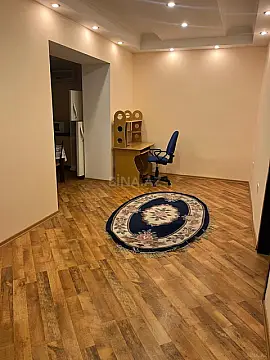 Kirayə verilir 2 otaqlı mənzil 80 m²