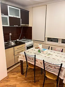 Kirayə verilir 2 otaqlı mənzil 80 m²