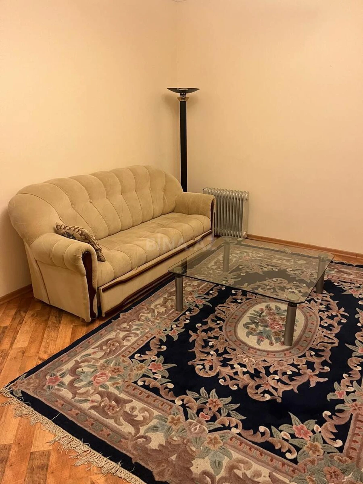 Kirayə verilir 2 otaqlı mənzil 80 m²