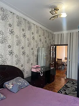 Kirayə verilir 2 otaqlı mənzil 50 m²