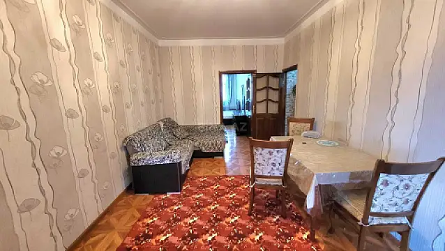 Kirayə verilir 2 otaqlı mənzil 50 m²