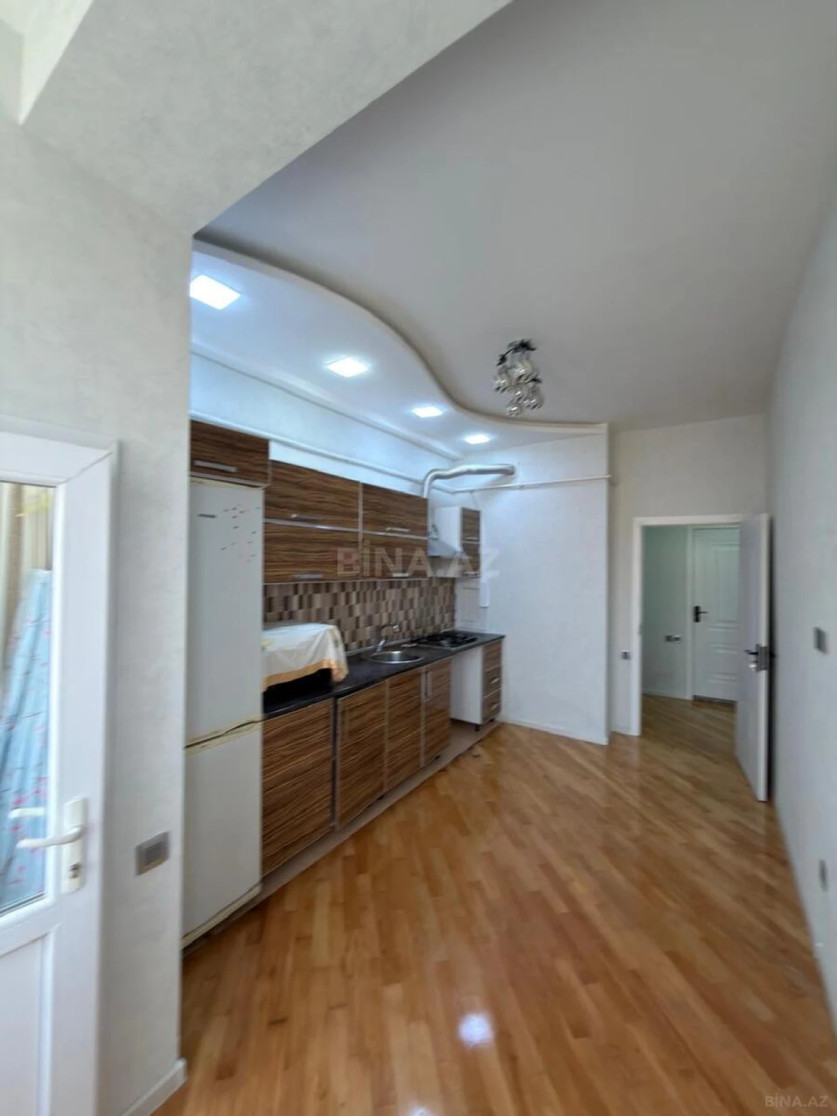 Satılır 2 otaqlı mənzil 60 m²