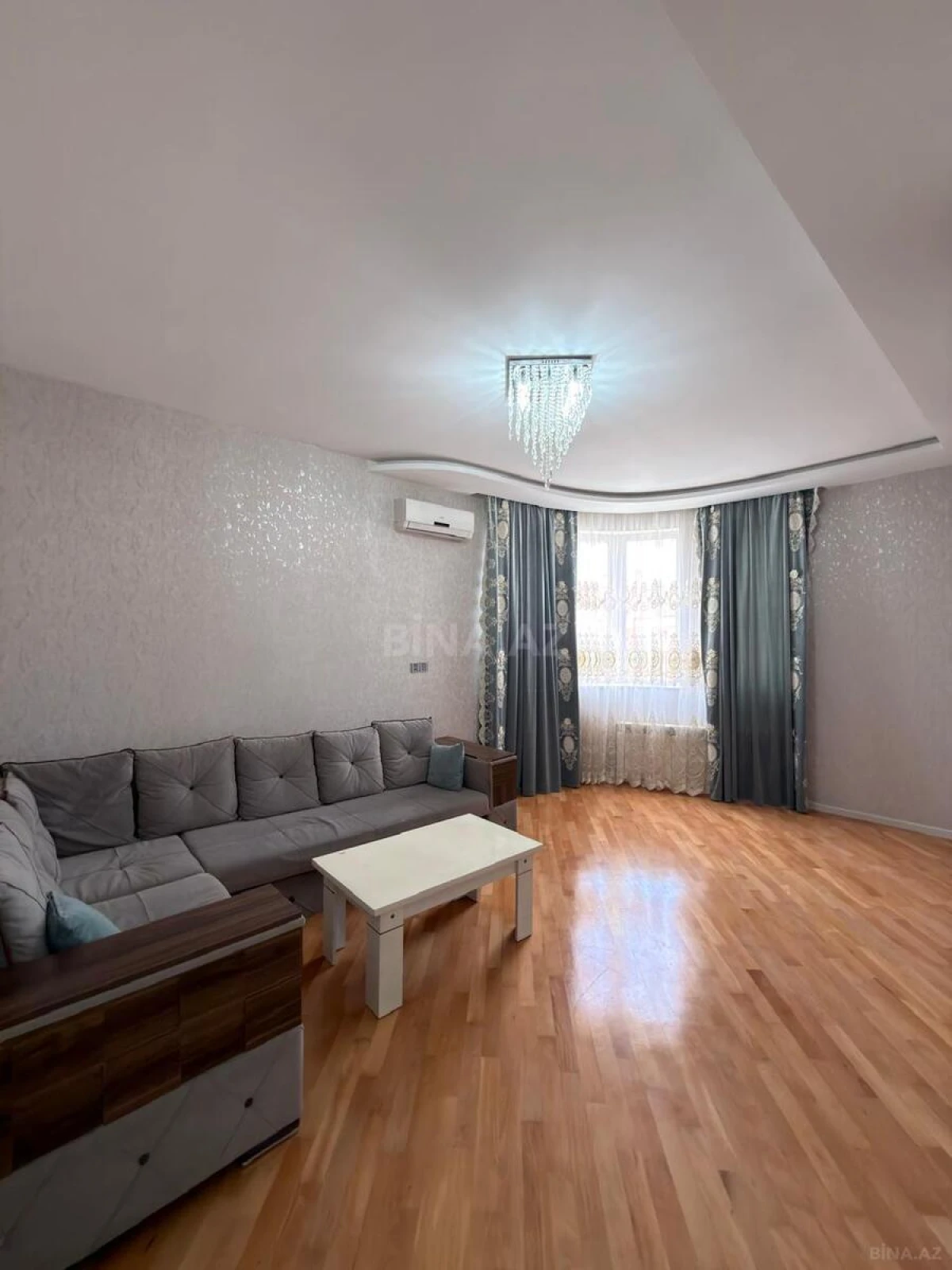 Satılır 2 otaqlı mənzil 60 m²