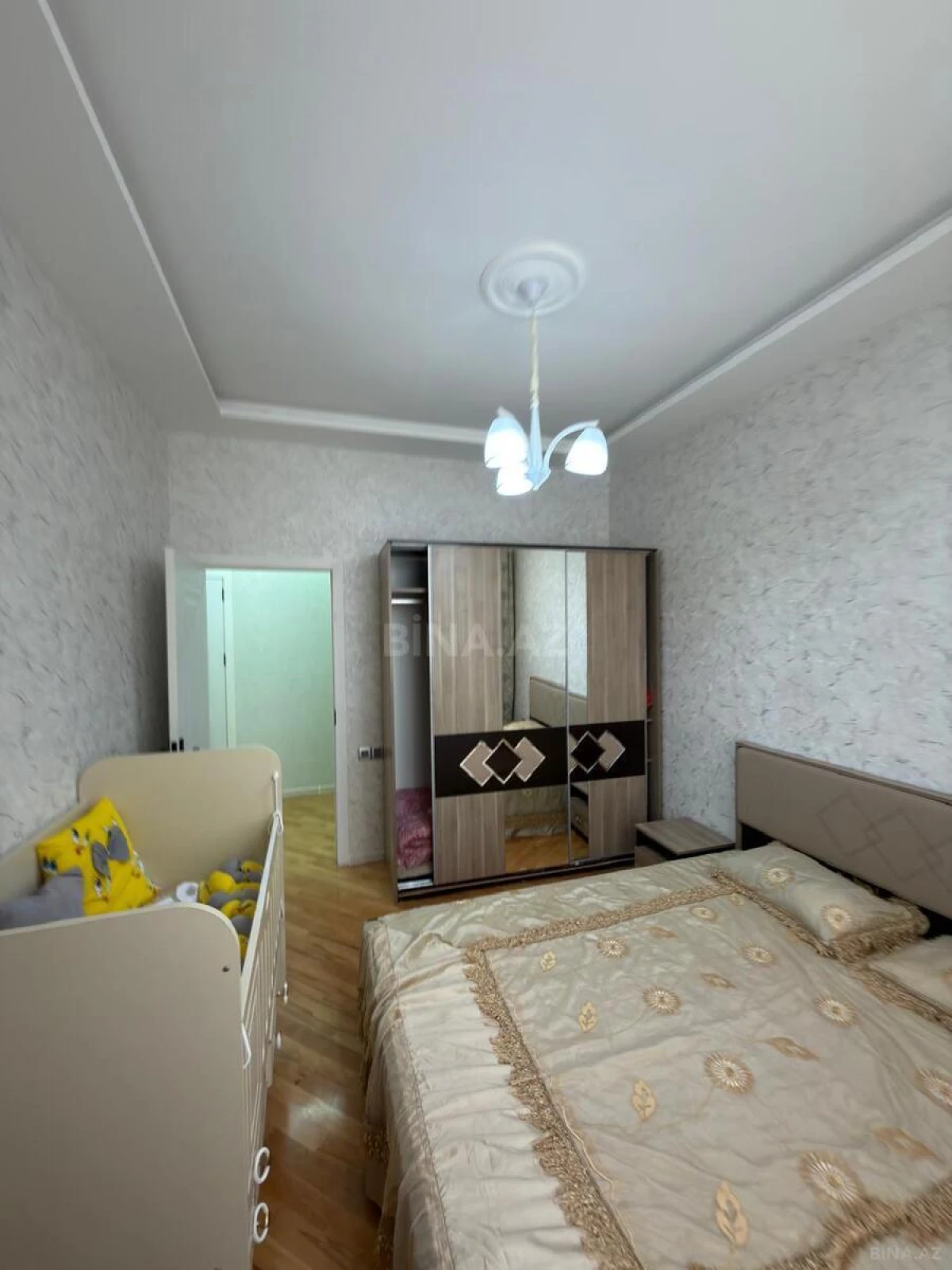 Satılır 2 otaqlı mənzil 60 m²
