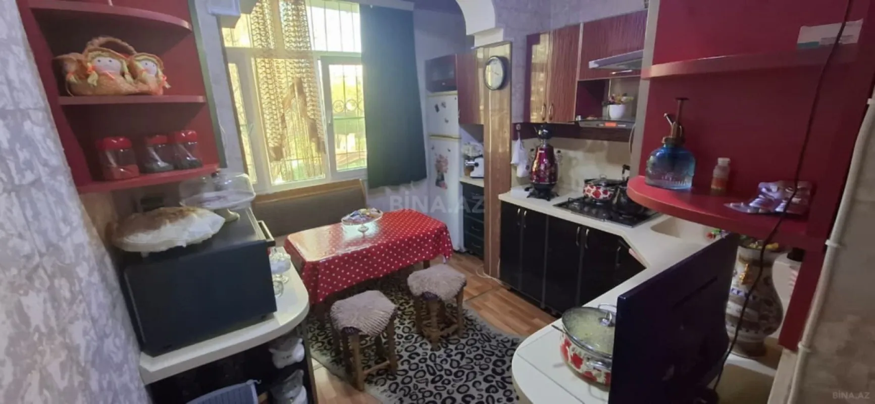 Satılır 5 otaqlı mənzil 120 m²