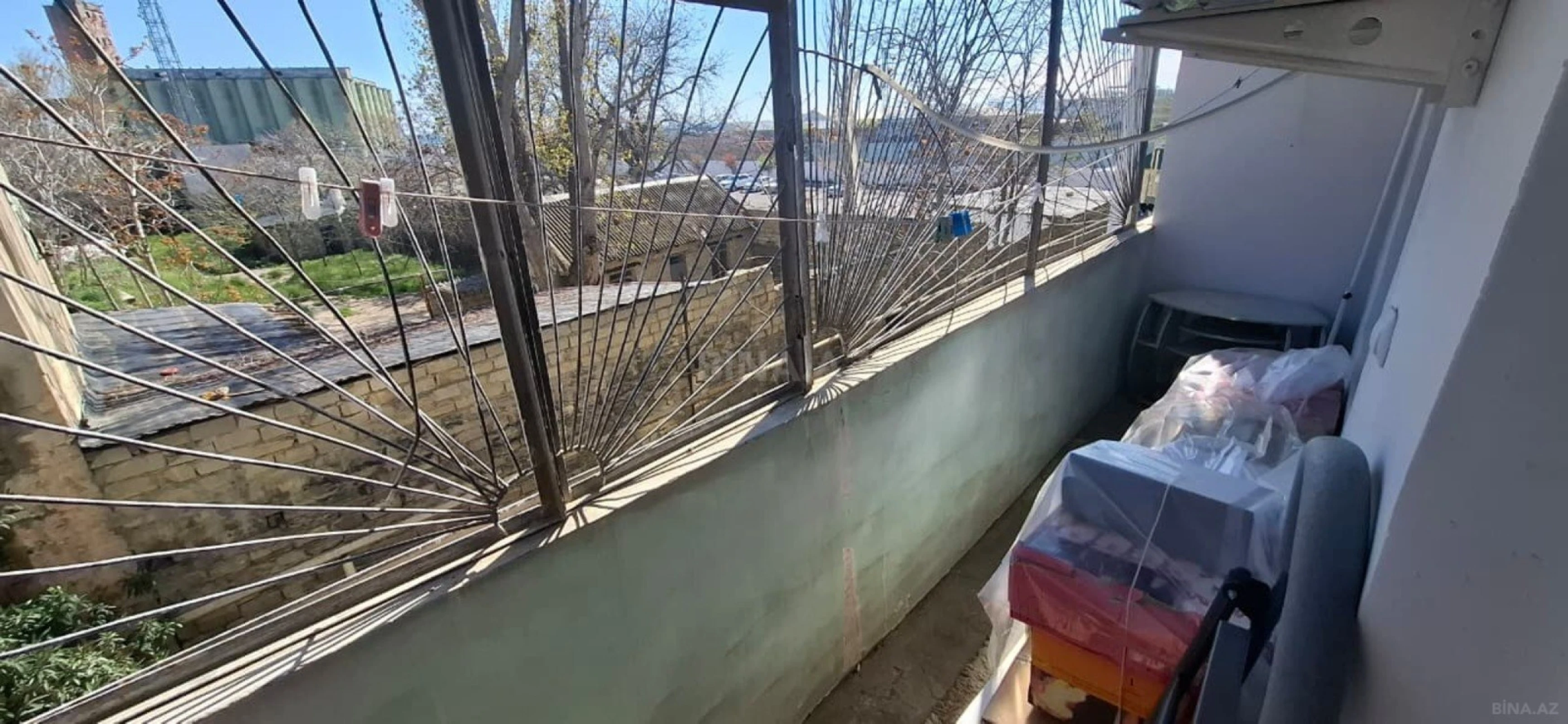 Satılır 5 otaqlı mənzil 120 m²