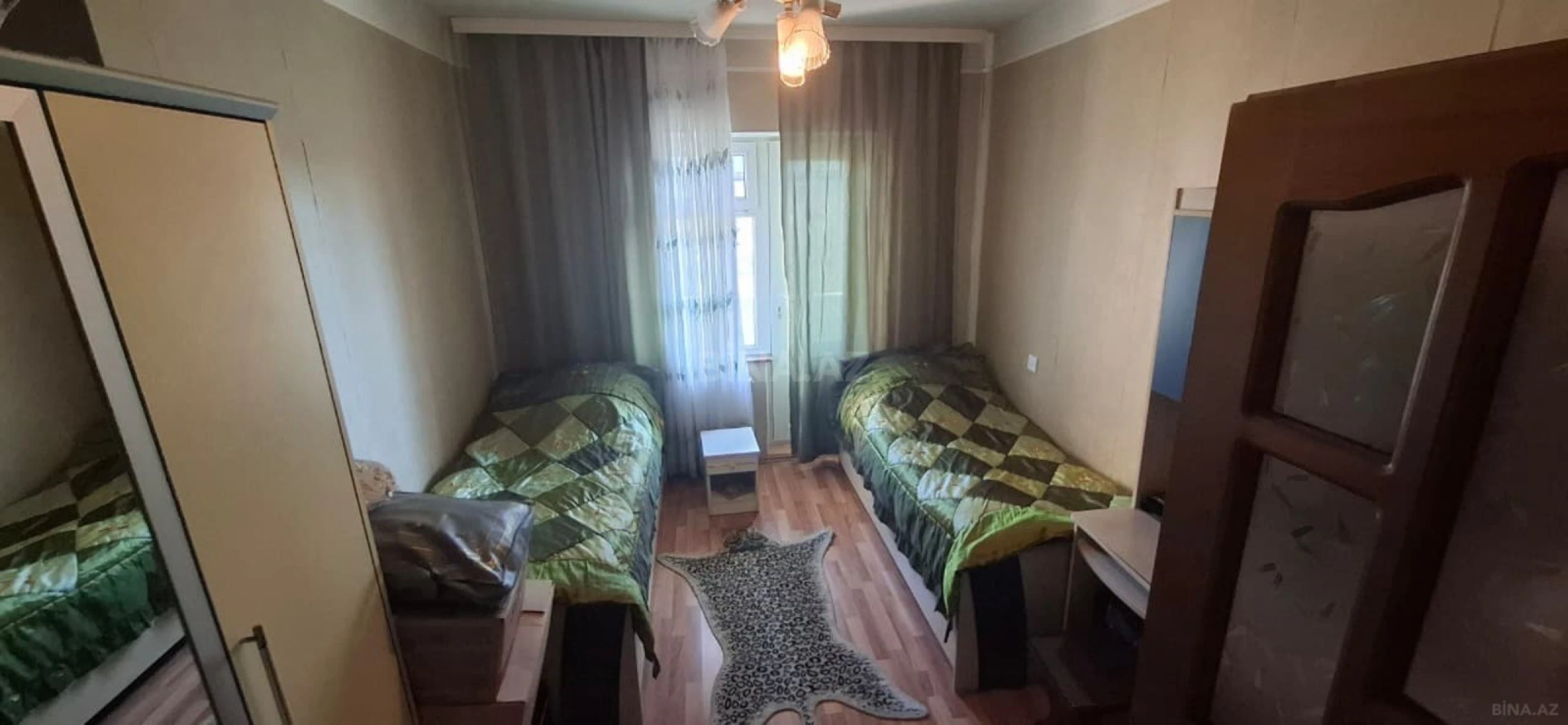 Satılır 5 otaqlı mənzil 120 m²